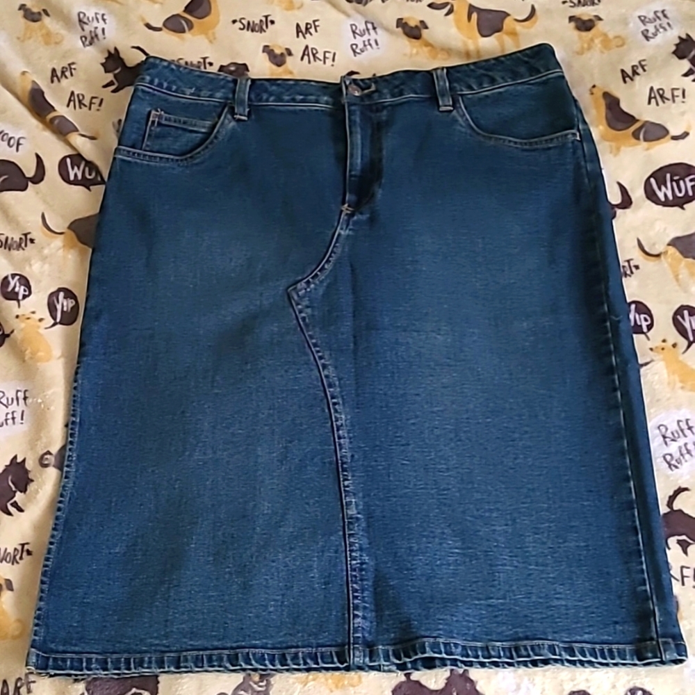 Old Navy denim Skirt 12 stretch jeans Like New Condition Boho Summer